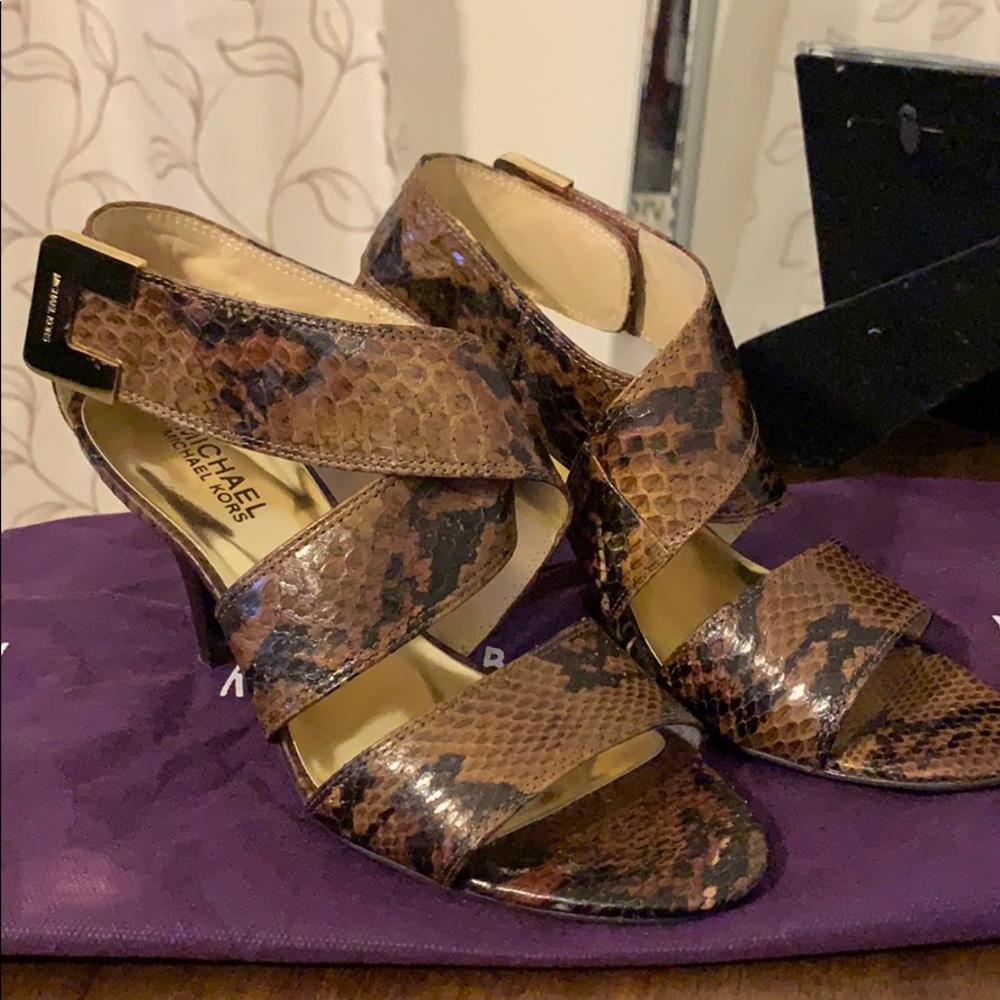 Micheal Kors heels